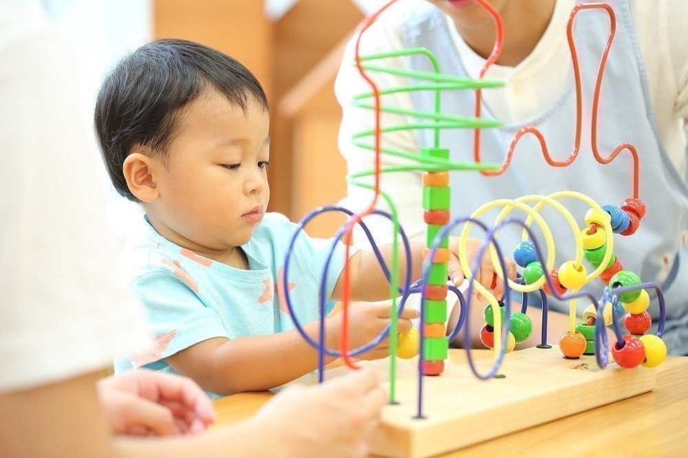 子どもの考える力を育む知育玩具は、どんなものを選べばいい？の画像